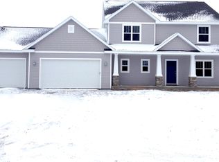 W5763 Jochmann Dr, Appleton, WI 54915