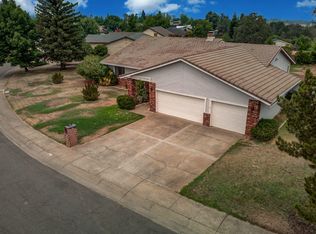 589 Teakwood Dr, Redding, CA 96003