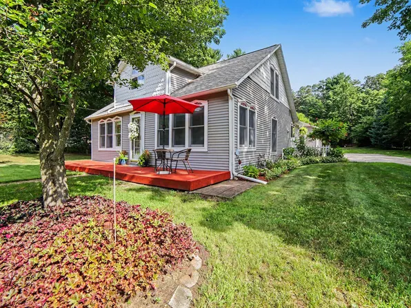 2620 Middle Lake Rd, Twin Lake, MI 49457