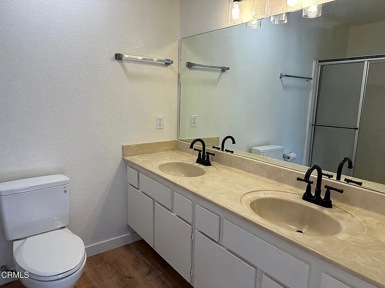32 N 3rd St #F — Photo 15