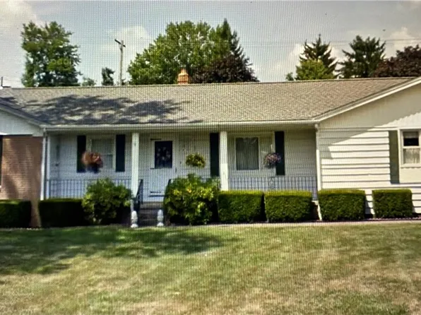 4560 Aspen Dr, Austintown, OH 44515