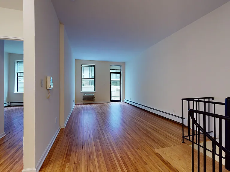 365 W 52nd St #1B — Photo 3