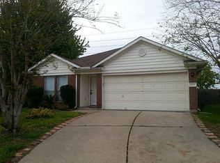 8934 Pecan Place Dr, Houston, TX 77071