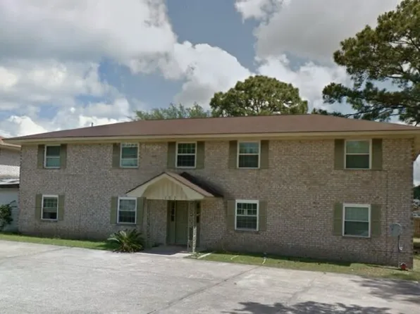 103 Woodhouse Ln, Savannah, GA 31406