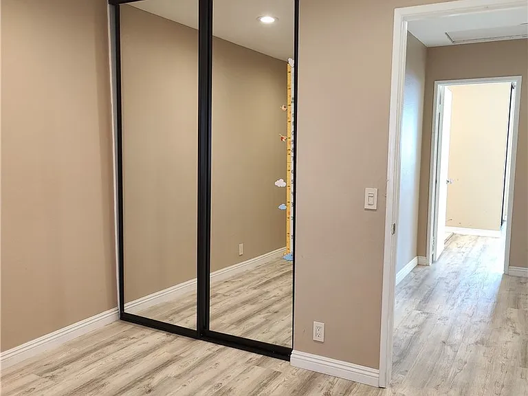 6953 Saddleback Pl — Photo 32