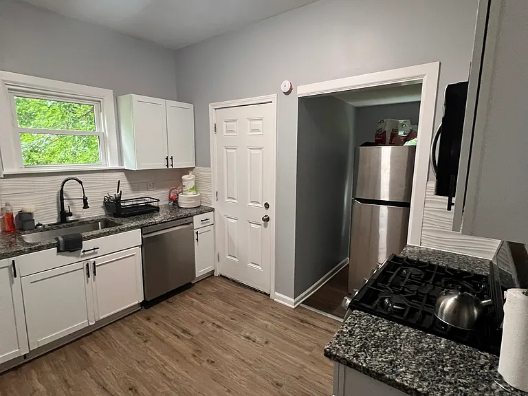 3622 Highland Ave — Photo 10