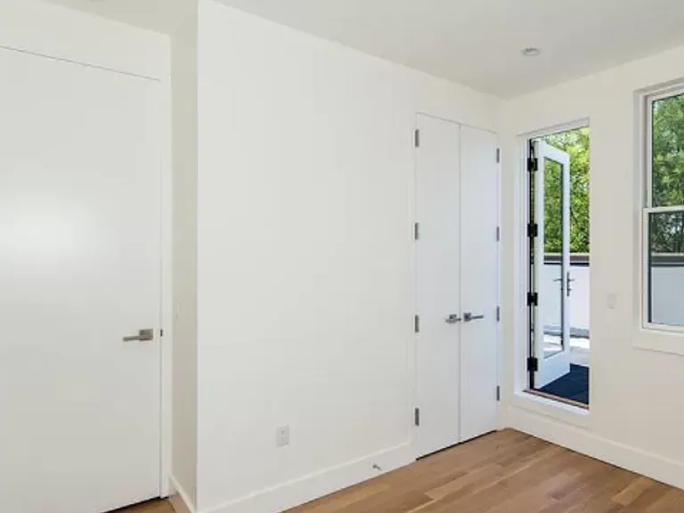 829 Willoughby Ave #4F — Photo 14