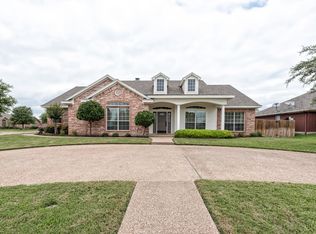 448 Oakberry Dr, Hewitt, TX 76643