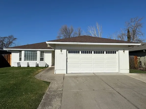 1726 Dove Ln, Medford, OR 97501