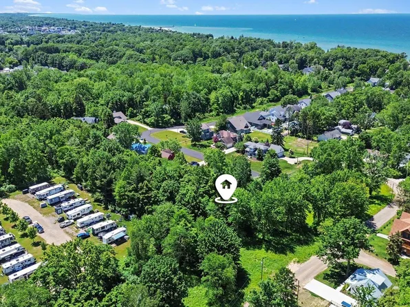 41 Lincoln Ave #11, South Haven, MI 49090