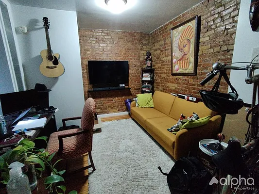 Rented by Alpha Properties NYC I LLC | media 10