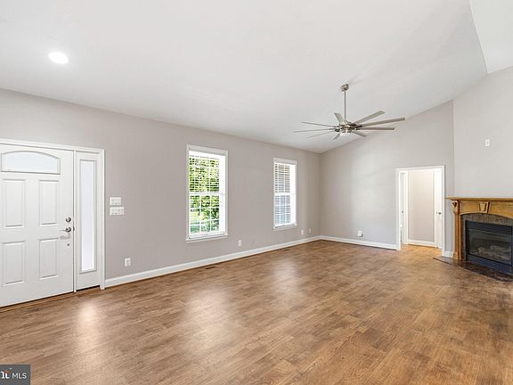 3rd image of 24524 Ruff Ruff Ln
