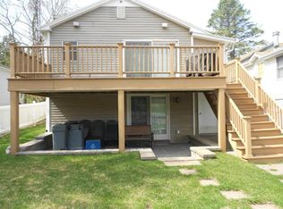 4208 East Dr, Delavan, WI 53115