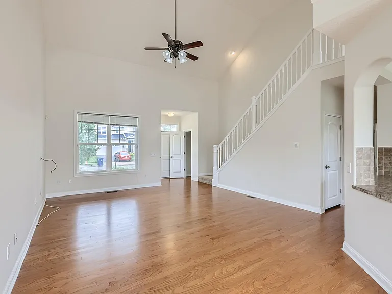 259 Linda Lee Ln — Photo 9