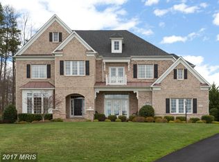 3431 Fawn Wood Ln, Fairfax, VA 22033