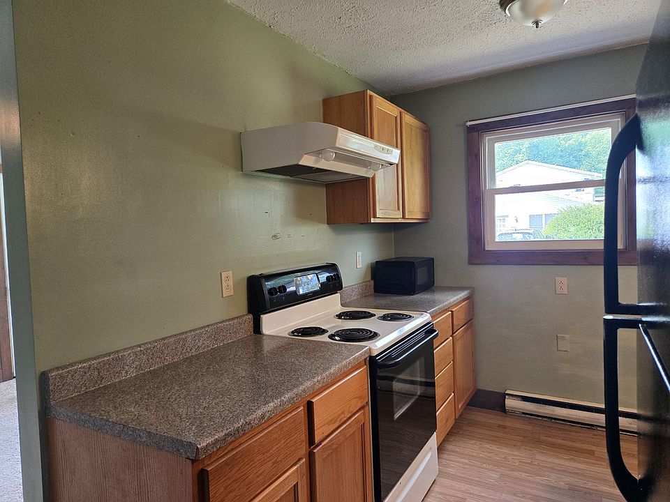 1st image of 10034 Hillwood Dr #1