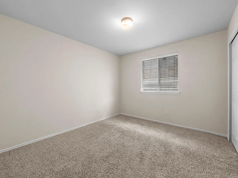 9424 Castle Pines Dr — Photo 19
