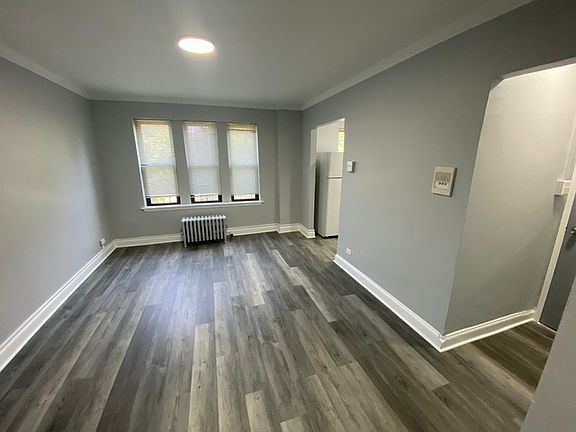 5th image of 6126 S Woodlawn Ave APT 210