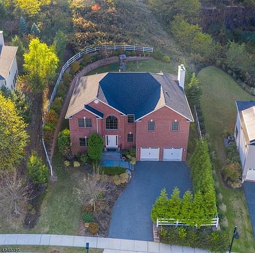1st image of 40 Haggerty Dr