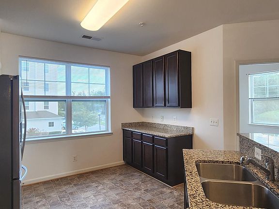 4th image of 23530 Franklin D Roosevelt Blvd #202