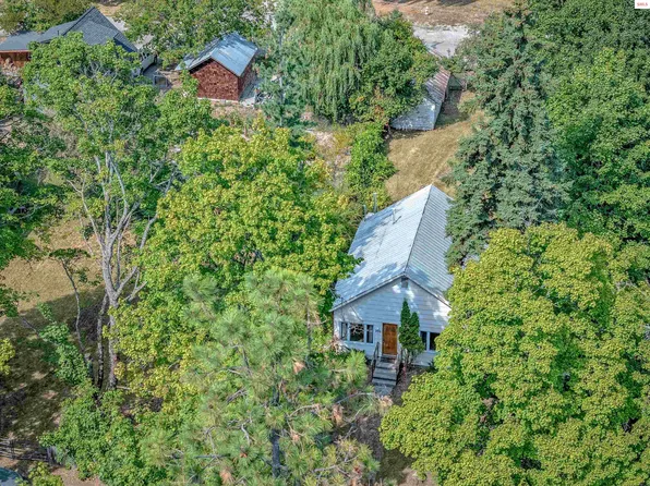 306 Washington Ave, Dover, ID 83825