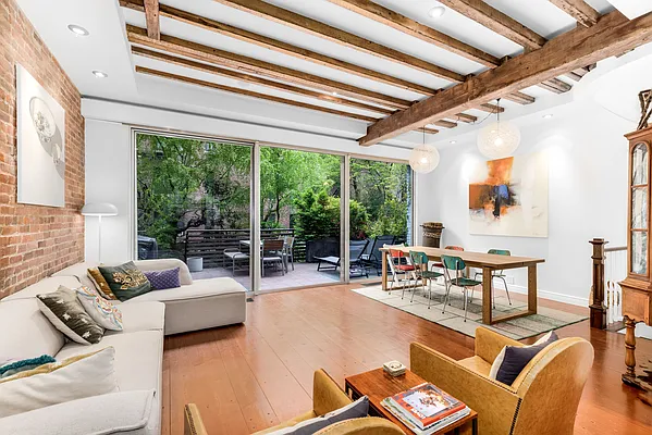 Rented by Compass | media 2