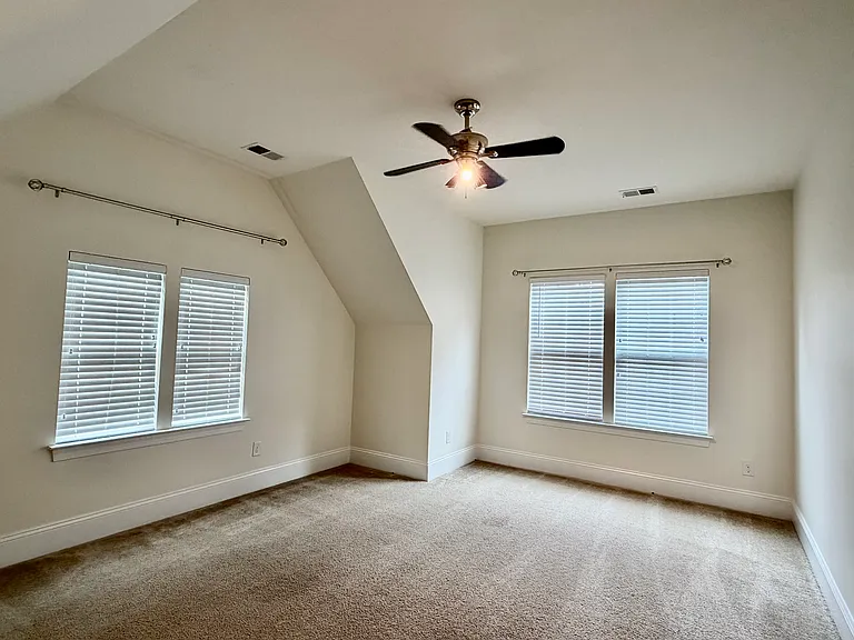 10141 Loch Lomond Dr — Photo 23