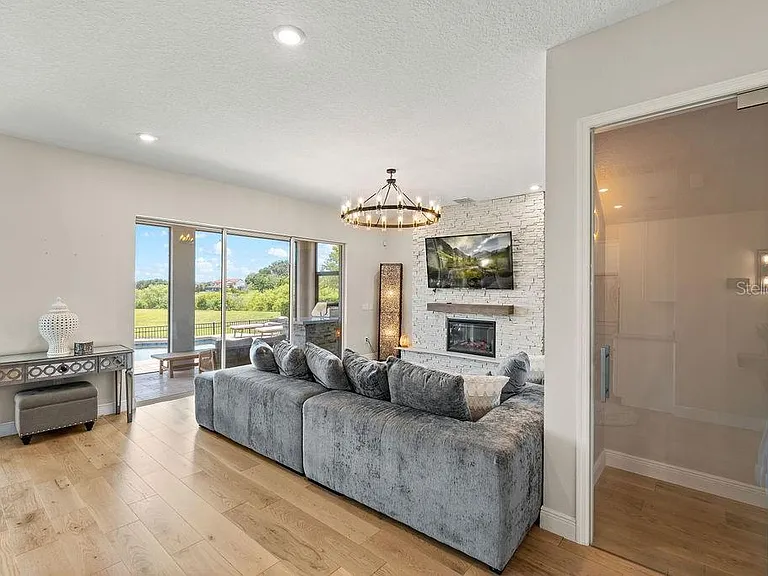 9586 Meadow Hunt Way — Photo 16