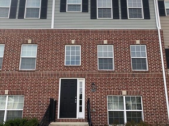 2nd image of 6833 Jack London Dr