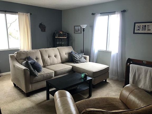 3rd image of 1291 Forsythe Ave