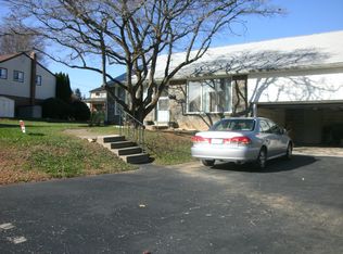 16 Crespy Ln, Broomall, PA 19008
