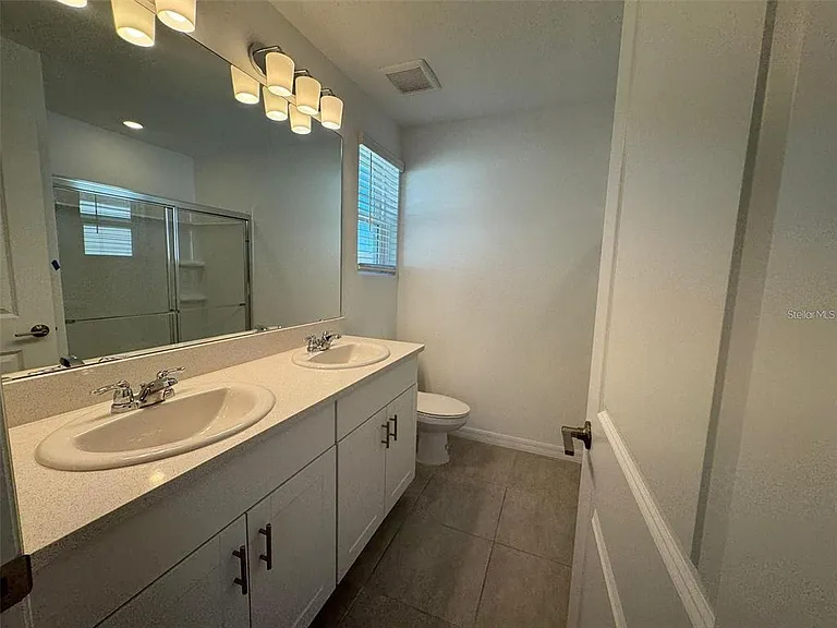 3133 Skyline Loop — Photo 10
