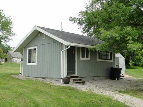 16x20 building w/water an