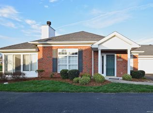 3573 Stonecreek Cir #B, Jeffersonville, IN 47130