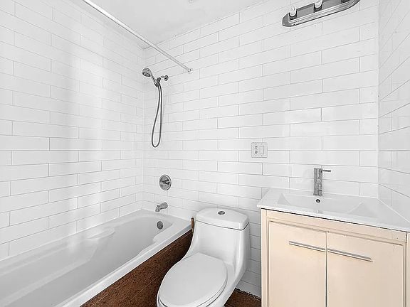 5th image of 2311 Cortelyou Rd #2