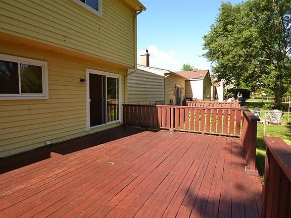 3rd image of 9089 Arlington Dr
