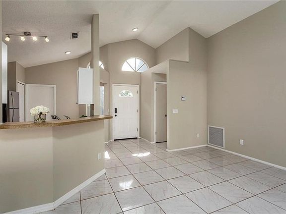 3rd image of 3516 Westland Dr