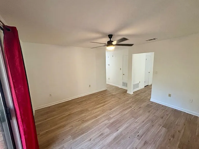 511 Maple Ave — Photo 10