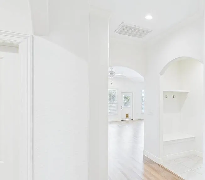 1705 Cherrywood Dr — Photo 3
