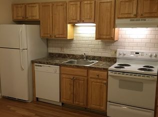 122 Berkshire St APT 3B, Cambridge, MA 02141