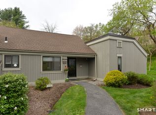 648 Heritage Vlg #B, Southbury, CT 06488