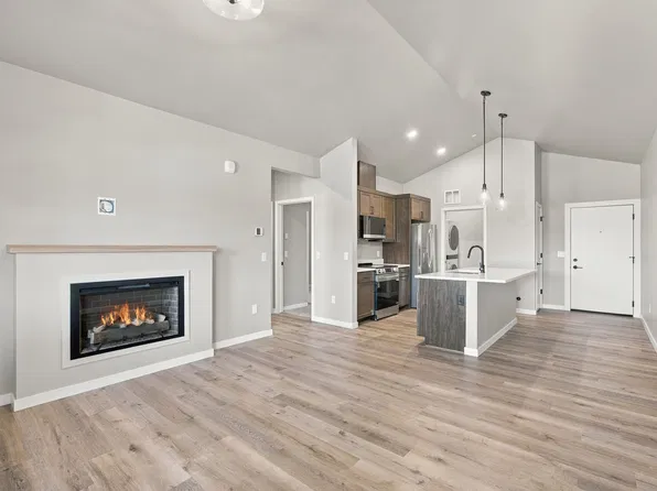 159 Canyon Falls Way #107, Hamilton, MT 59840