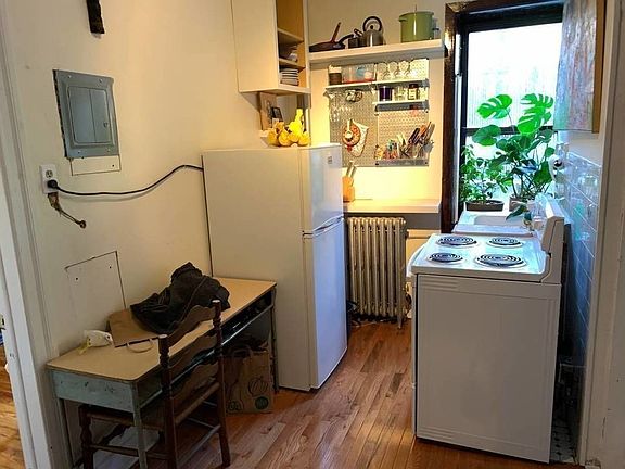 2nd image of 705 Driggs Ave APT 5