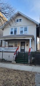 3105 W Leland Ave, Chicago, IL, 60625
