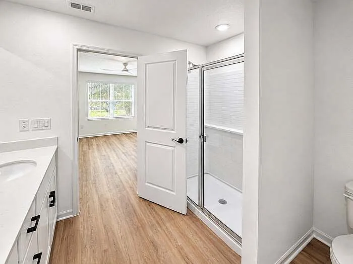 8668 Elmo Rd — Photo 17