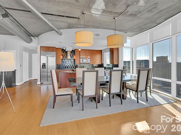 5th image of 505 E 6th St Unit 701