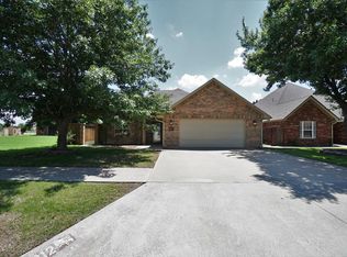 2312 E Pine Ave, Weatherford, OK 73096