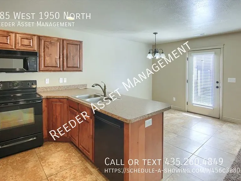 285 W 1950 N — Photo 8