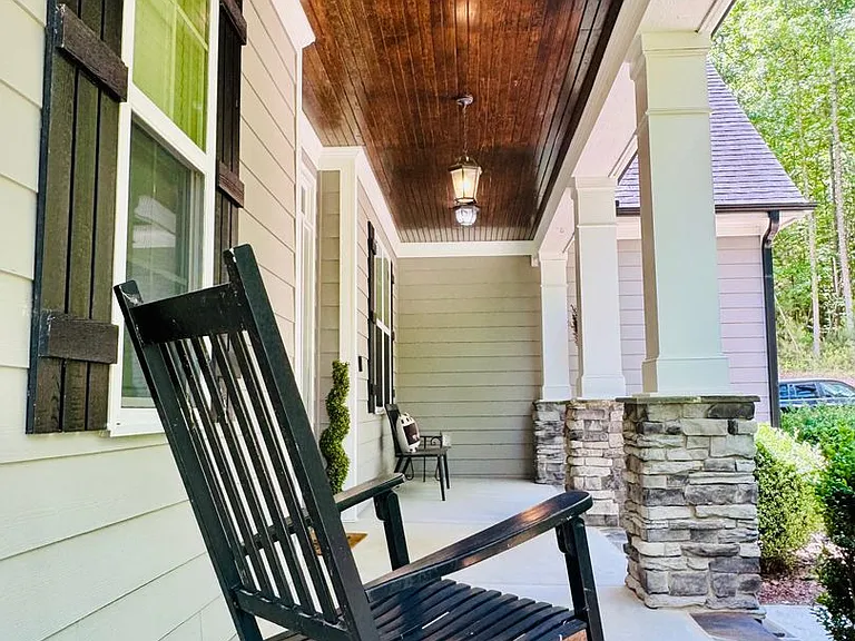 3658 Pleasants Ridge Dr — Photo 3