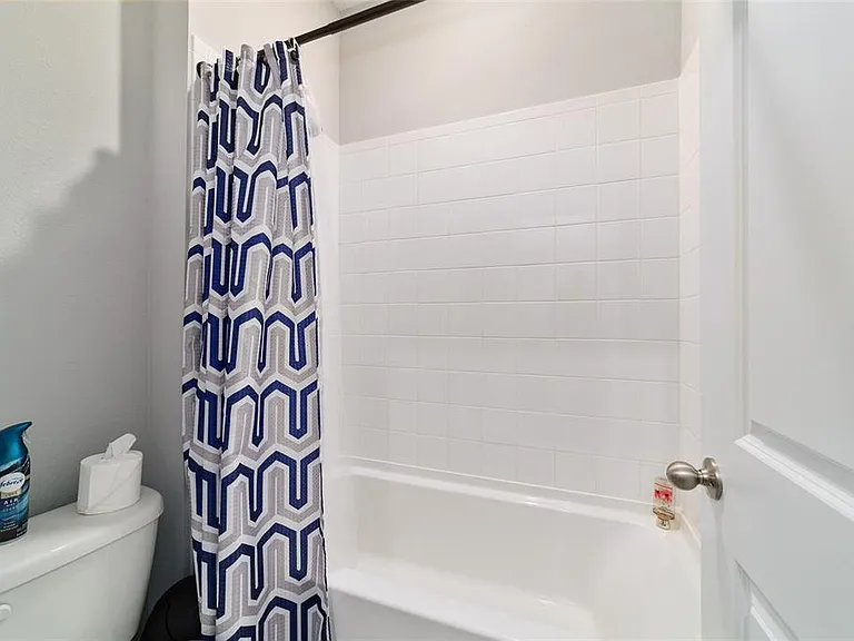 8521 SW 59th Ter — Photo 6